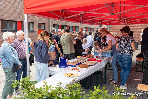 FW Geratehaus Einweihung 2025 BLippe Kuchen