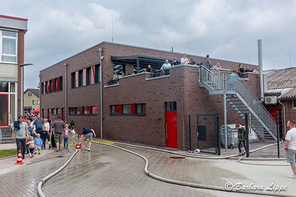FW Geratehaus Einweihung 2025 BLippe Terrasse