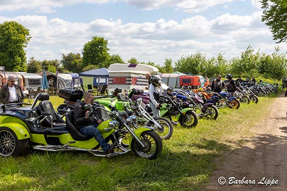 Fruhlingsfest Trikerdemo 2025 BLippe 9Ankunft